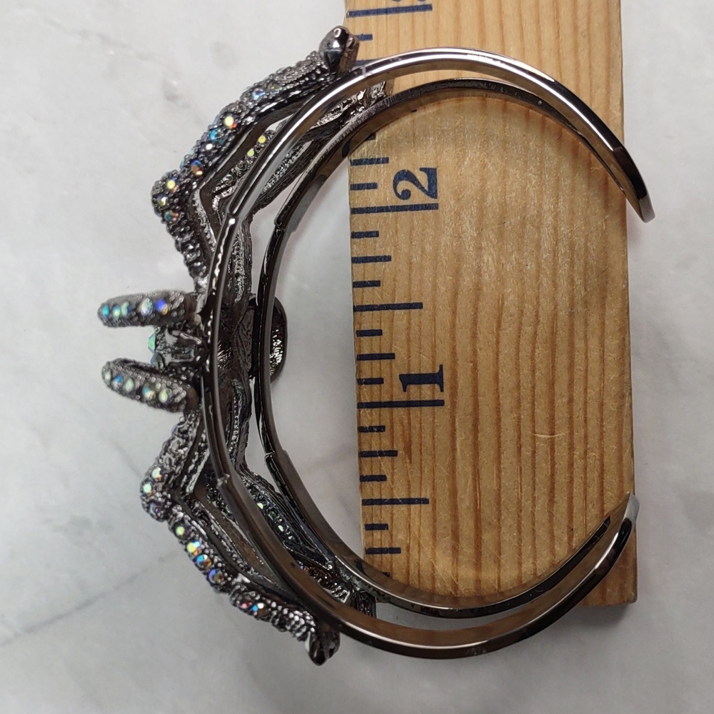 Kirk's Folly Enchanted Aurora Borealis Spider Bracelet - Picture 6 of 10